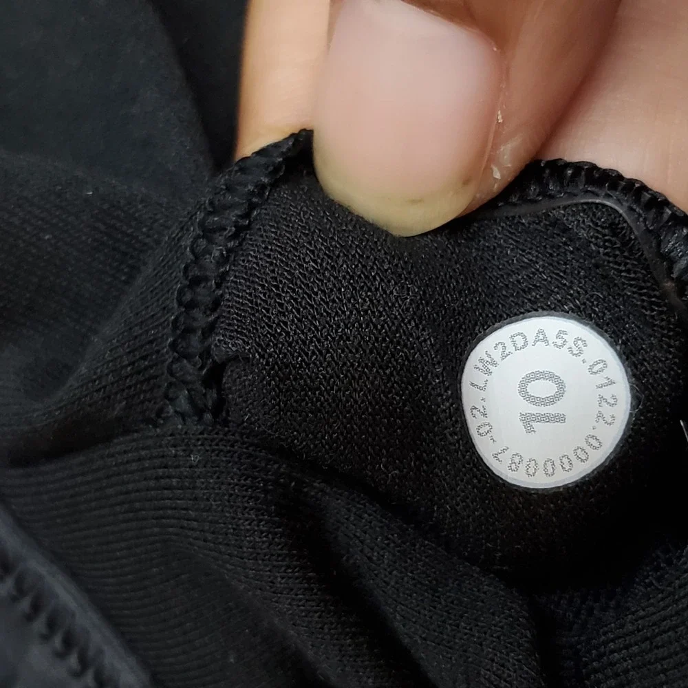 Lululemon Women Sports Bra 10 Black Flow Y Animal Print Wireless Racerback